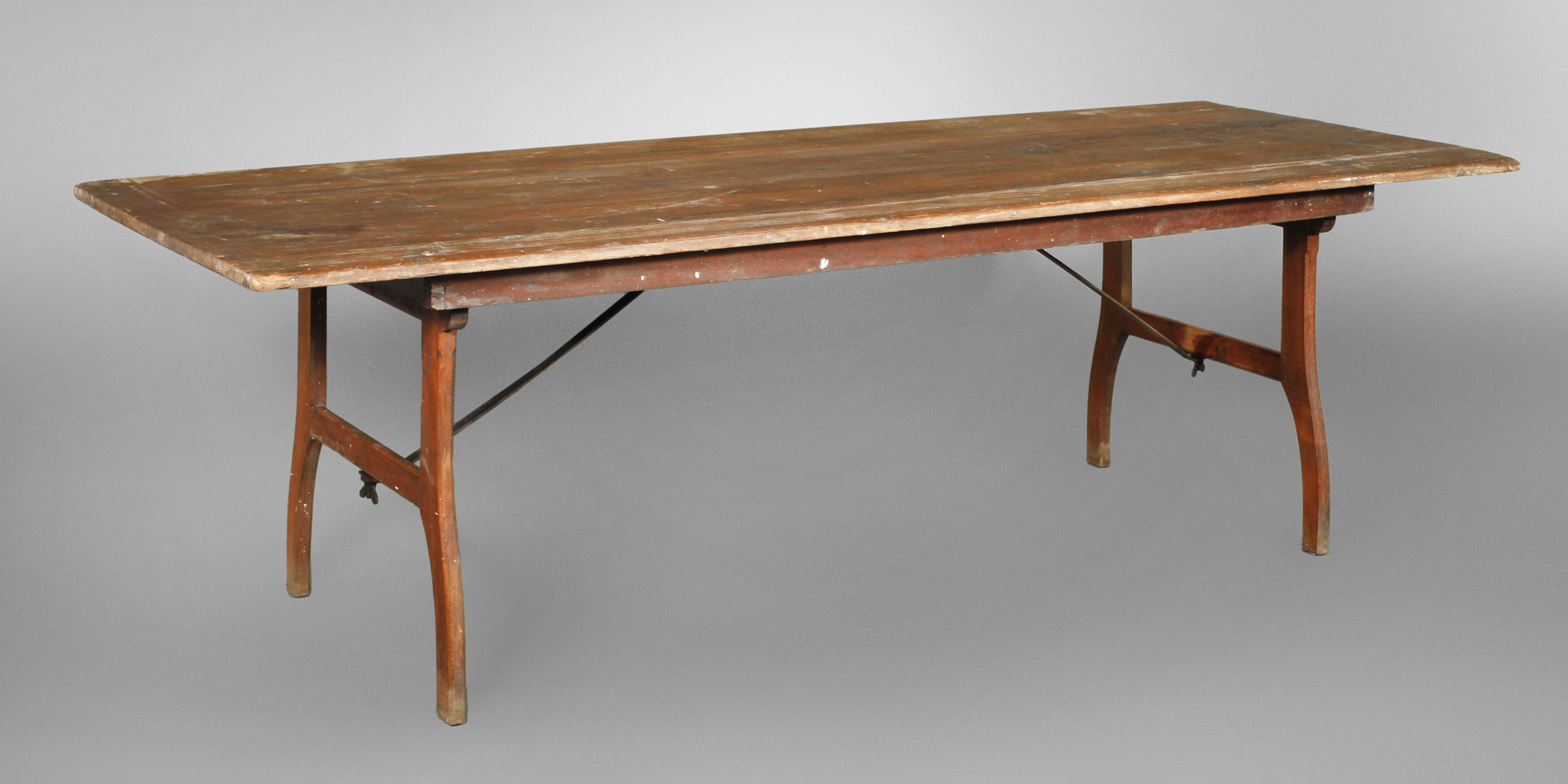 Großer Arbeitstisch