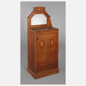 Kleiner Pfeilerschrank