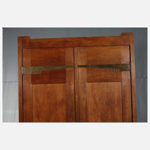 Kleiderschrank