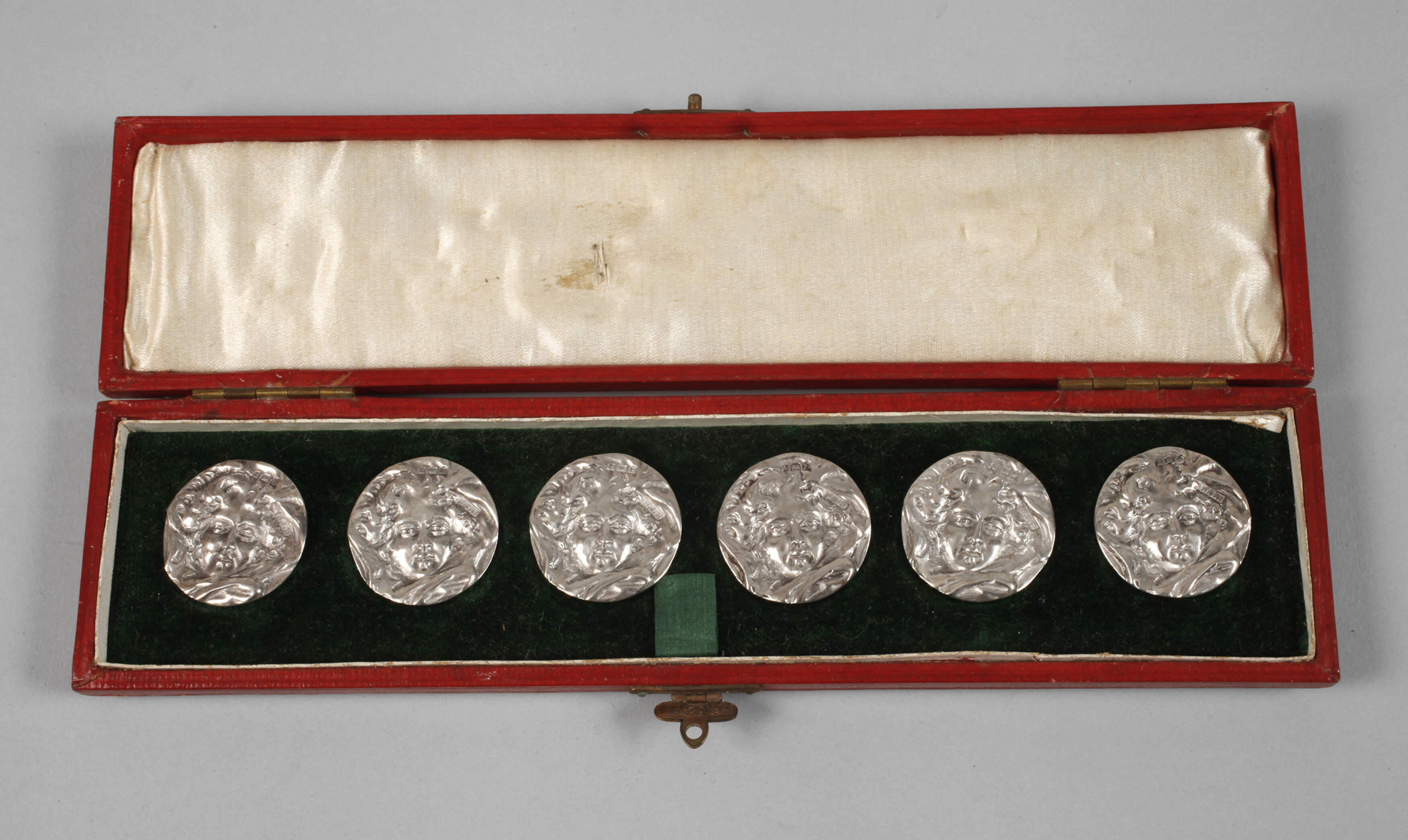 Silber sechs englische Knöpfe