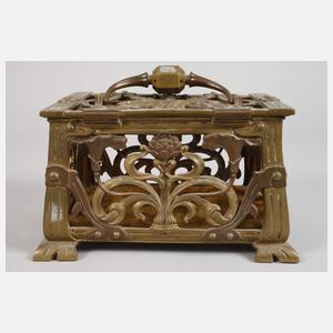 Durchbrochen gearbeitete Deckeldose Messing