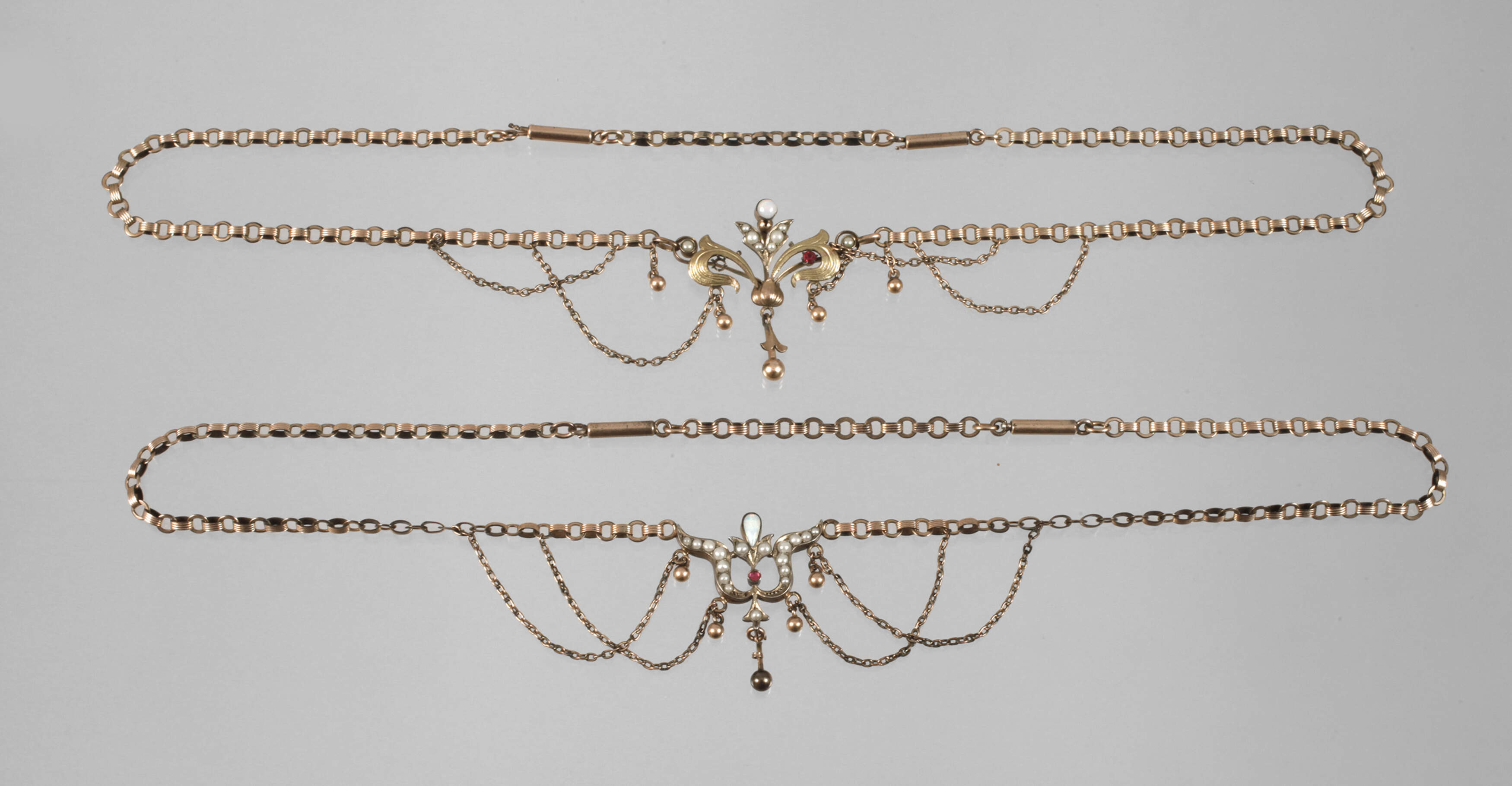 Zwei Jugendstilcolliers