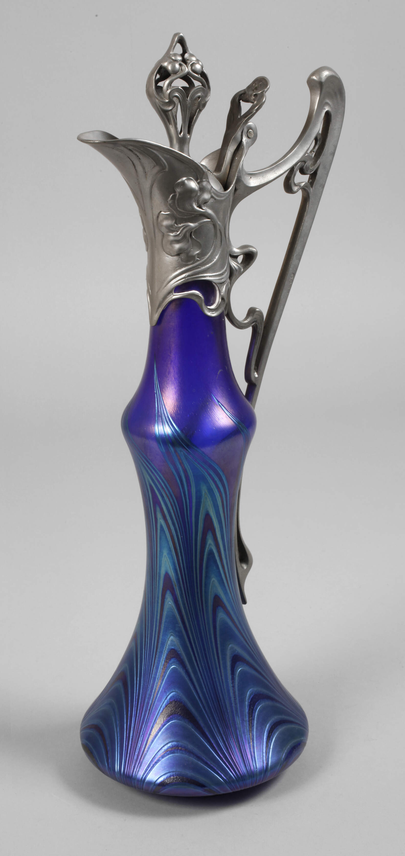 Kralik große Jugendstilkaraffe