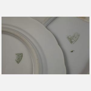 Burgau zwei Schalen und ein Kompottteller