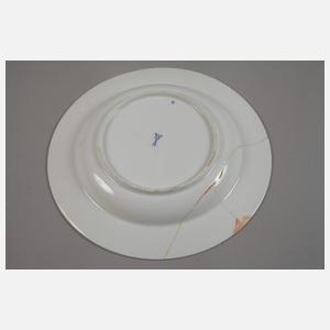 Meissen Teller aus dem "Flügelmuster-Service“
