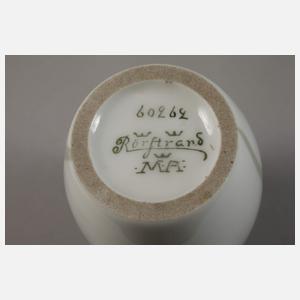 Rörstrand kleine Vase mit Pâte sur Pâte-Dekor