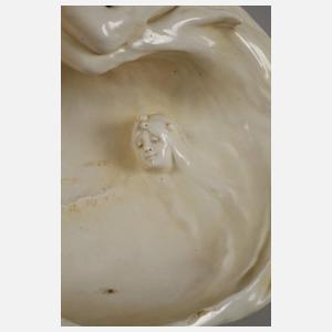 Amphora figürliche Jugendstilschale