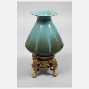 Frankreich Vase mit Bronzefuß