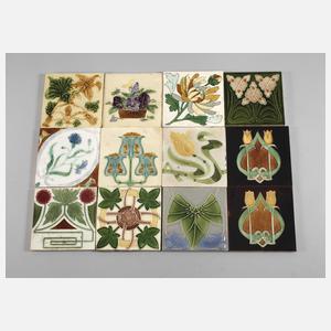 Zwölf Fliesen Jugendstil