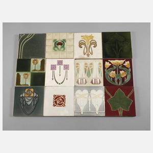 Zwölf Fliesen Jugendstil