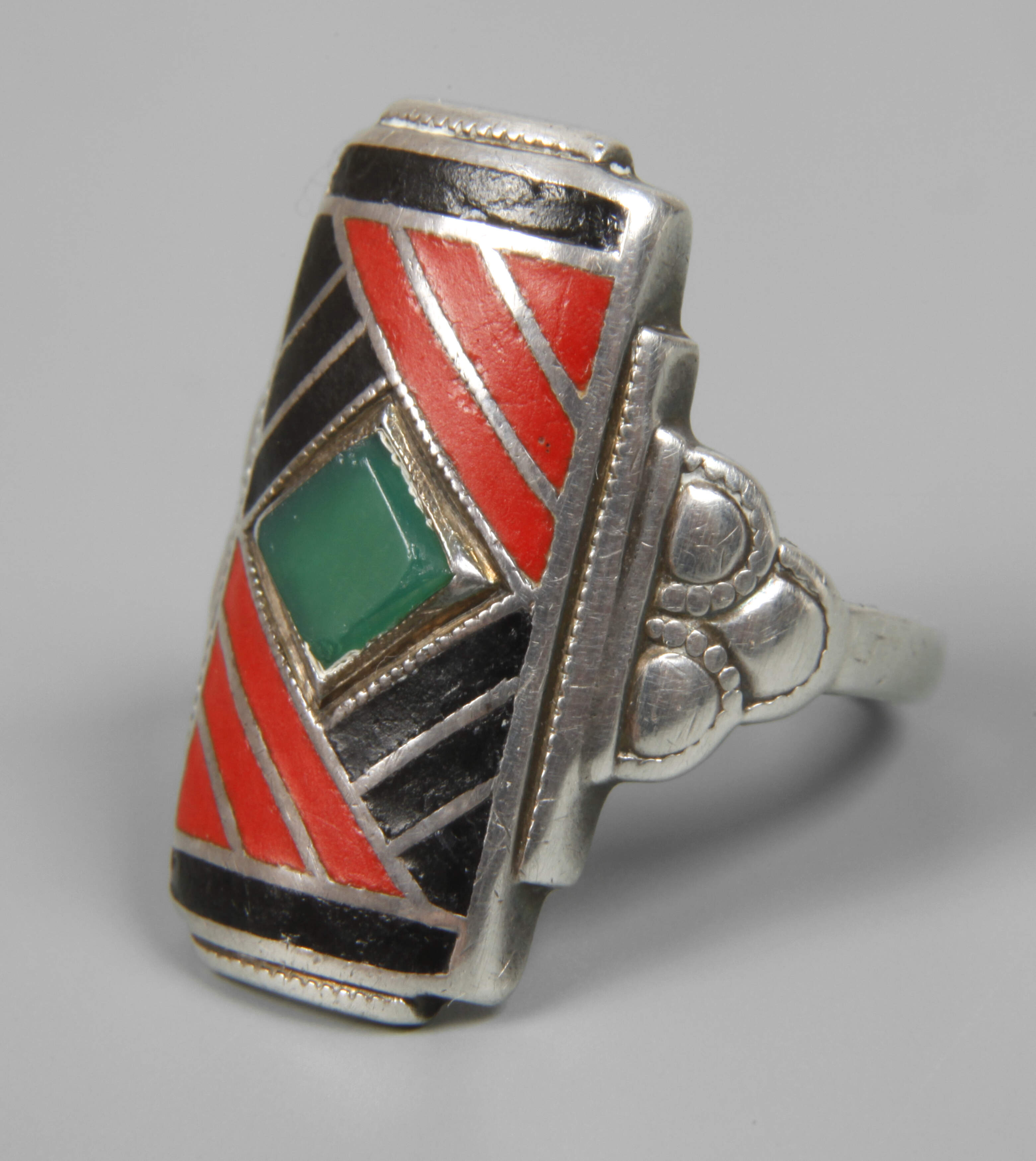 Theodor Fahrner, attr., Damenring