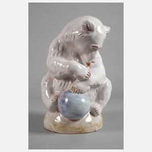 Wienerberger Bär mit Kugel