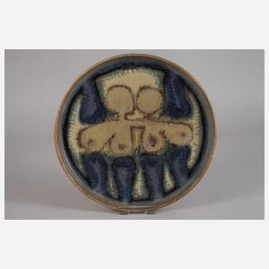 Zwei figürliche Keramikwandteller