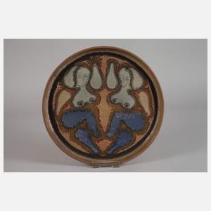 Zwei figürliche Keramikwandteller