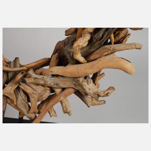 Installation aus Treibholz