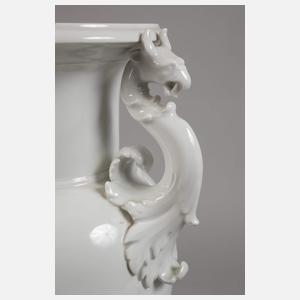 KPM Berlin "Französische Vase mit Greifenhenkeln"