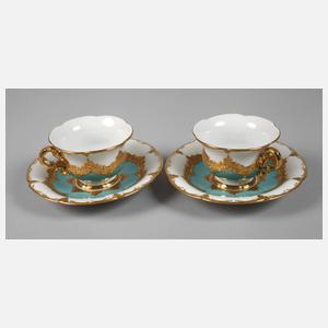 Meissen Paar prunkvolle Mokkatassen "B-Form"