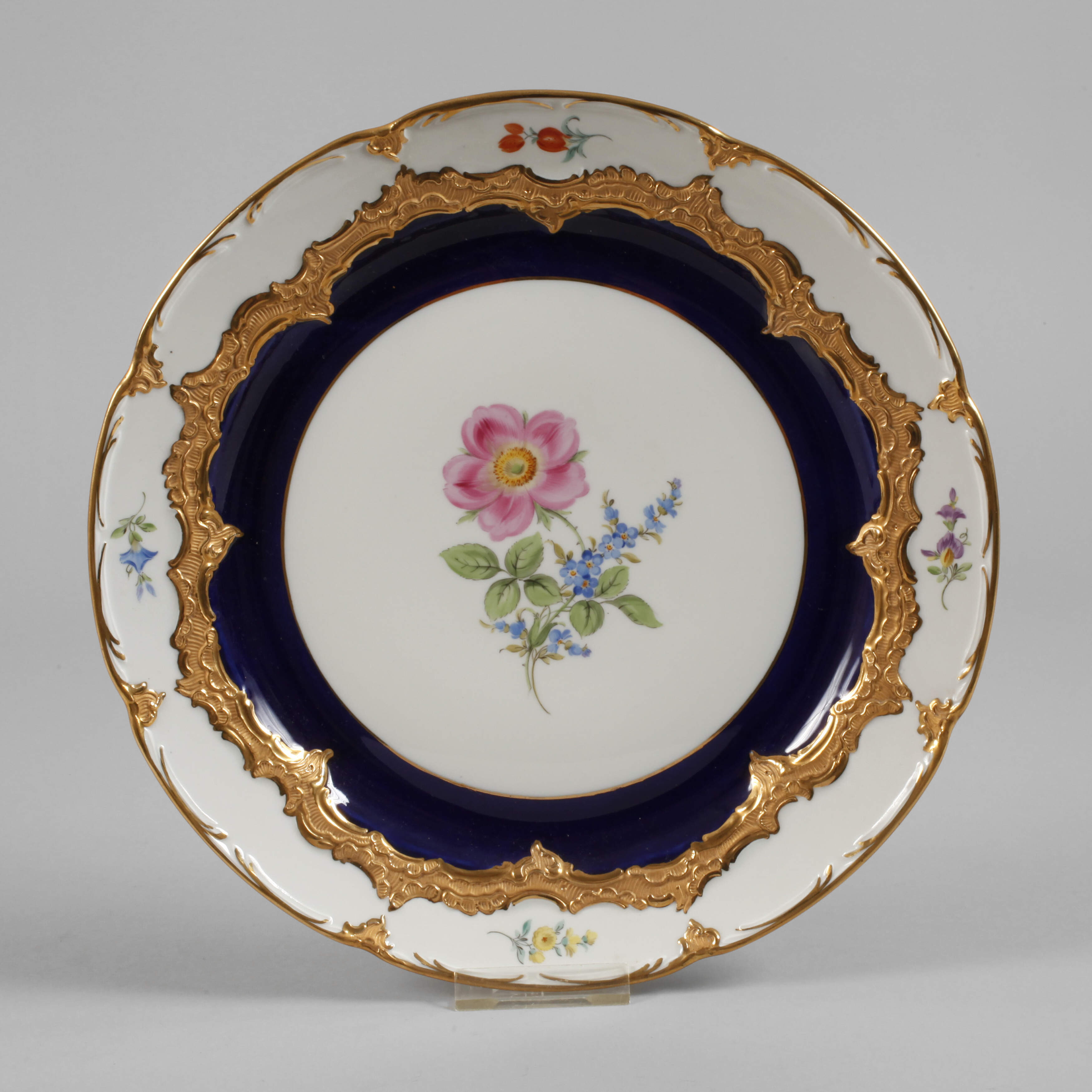 Meissen prunkvolle Kuchenplatte "B-Form"