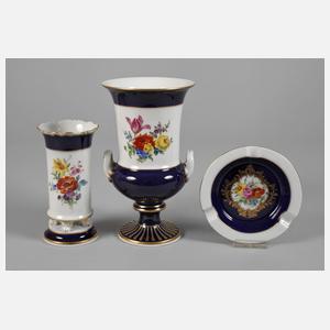 Meissen Konvolut Blumenmalerei mit Blaufond