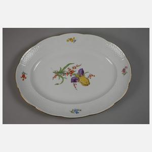 Meissen zwei große Platten und Terrine "Blume 2"