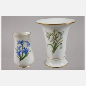 Meissen drei Mokkatassen und zwei Vasen