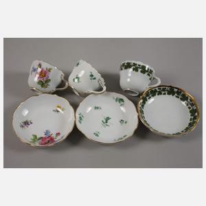 Meissen drei Mokkatassen und zwei Vasen