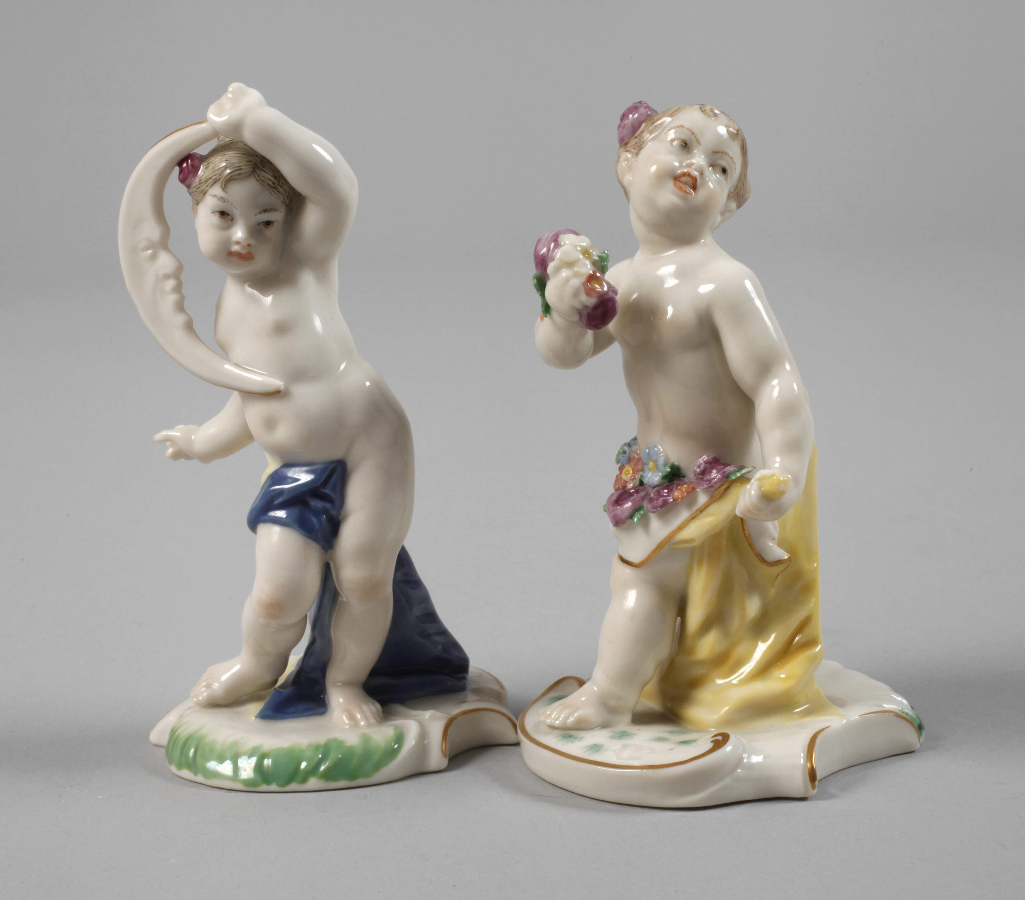 Nymphenburg zwei Putten als "Flora" und "Luna"