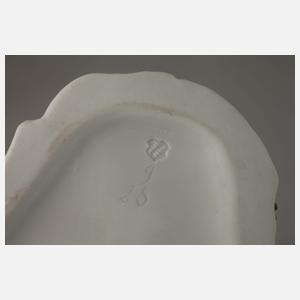 Nymphenburg "Dame mit zerrissenem Rock und Hund"