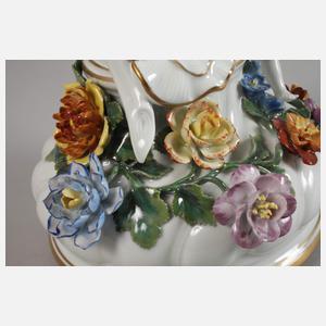 Potschappel übergroße Prunkvase mit Figurenbesatz