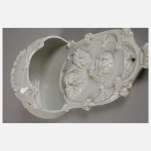 Scheibe-Alsbach kleines Weihwasserbecken