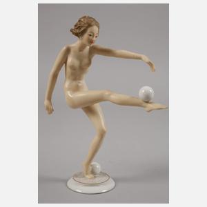 Wallendorf/Selb drei Tänzerinnen und Katze