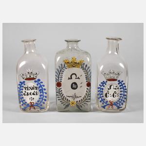 Drei barocke Apothekerflaschen