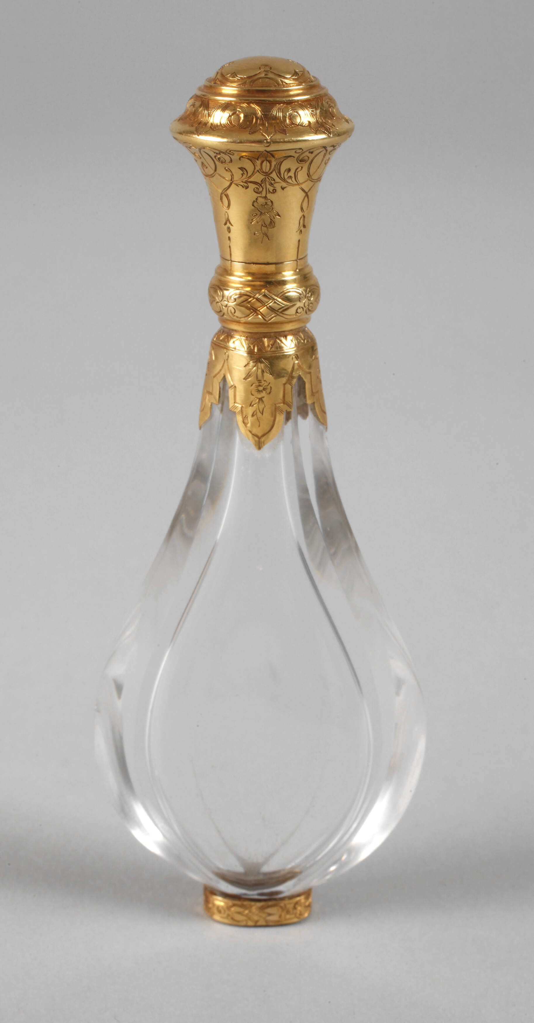 Parfumflakon Frankreich mit Goldmontierung