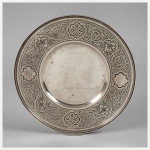 Großer Silberteller aus Adelsbesitz