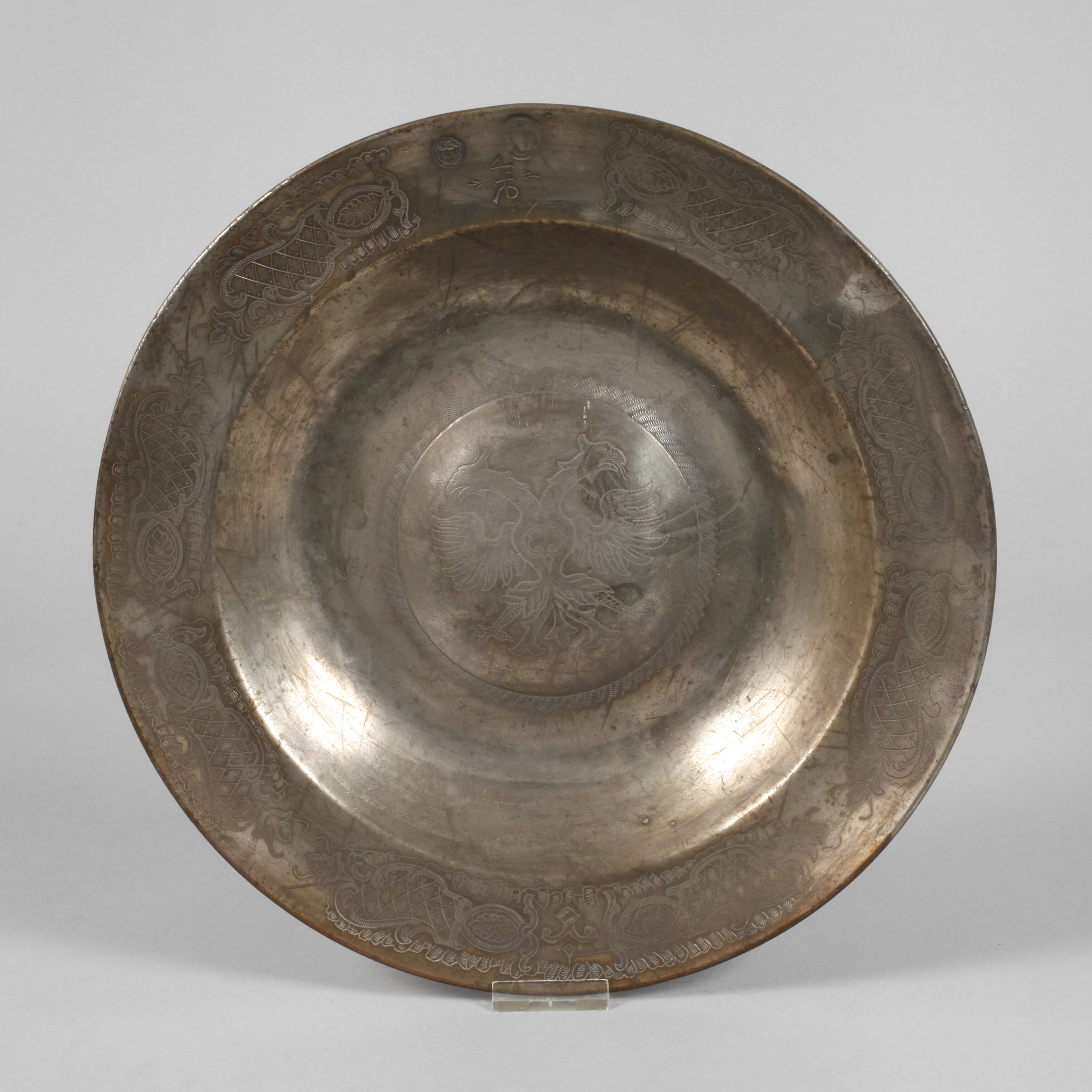 Zinnteller Doppeladler