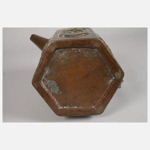 Große barocke Erntekanne