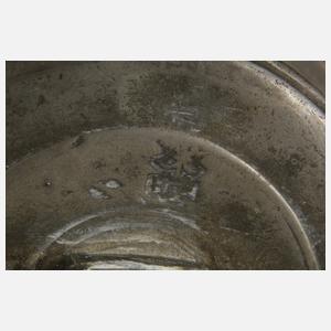 Große barocke Erntekanne