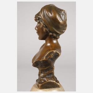 Emanuel Villanis, Büste "Moé"