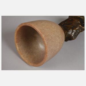 Emanuel Villanis, Büste "Moé"