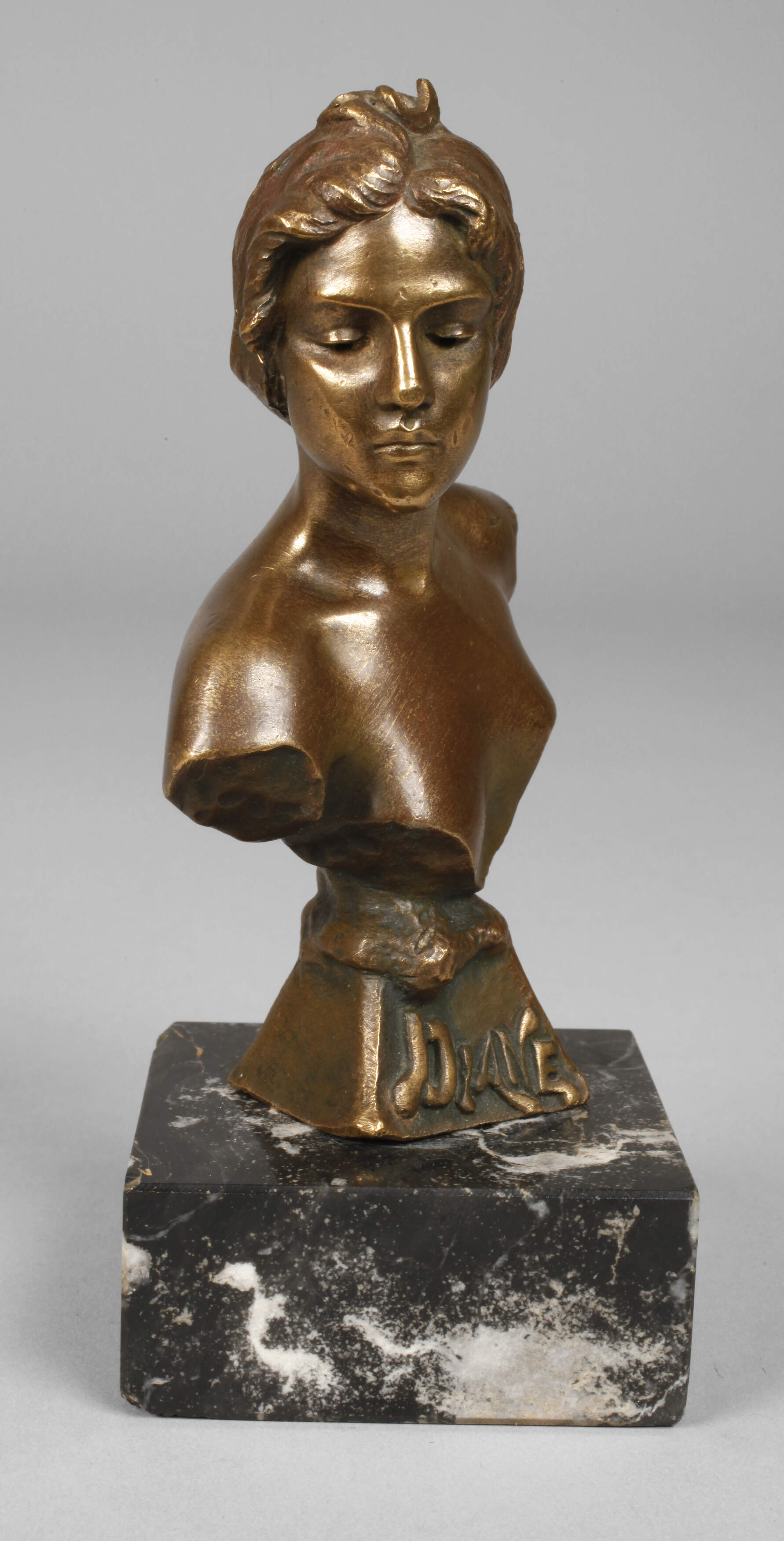 Emmanuel Villanis, Büste "Diane"