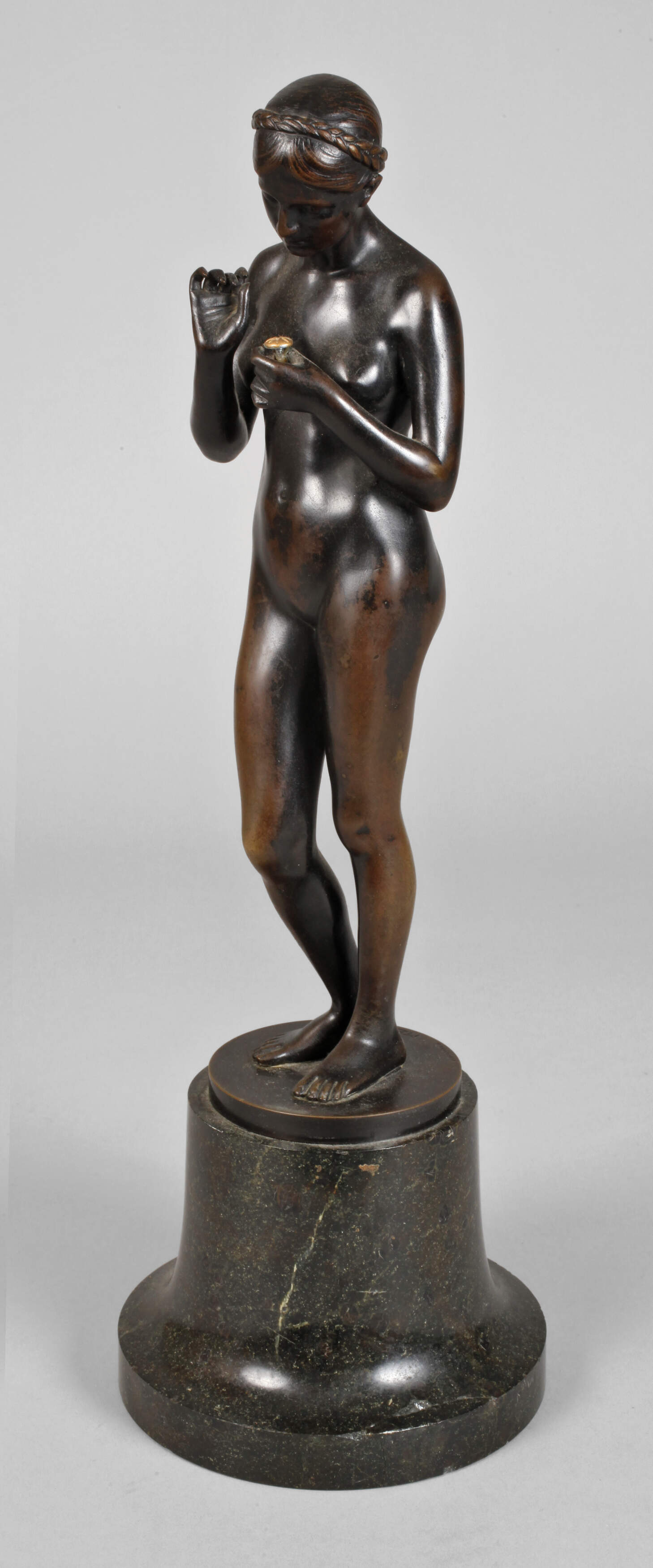 Josef Moest, stehender weiblicher Akt