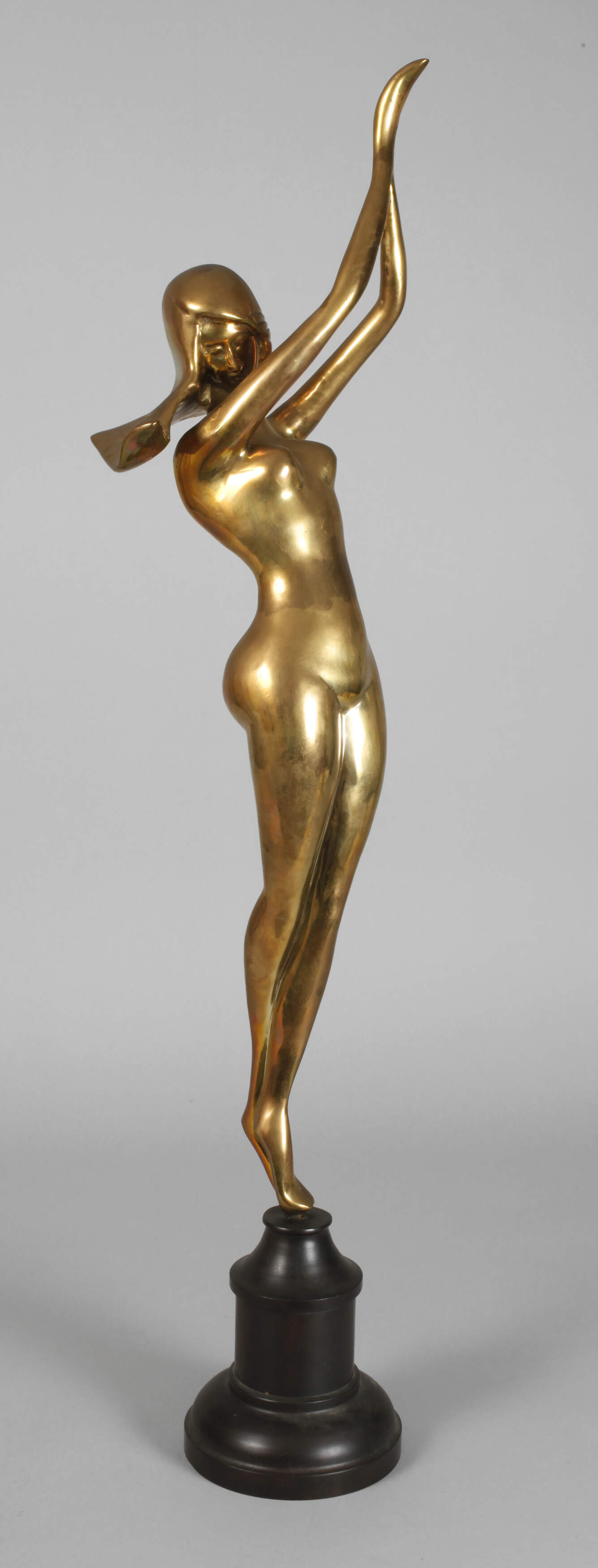 Große moderne Venus