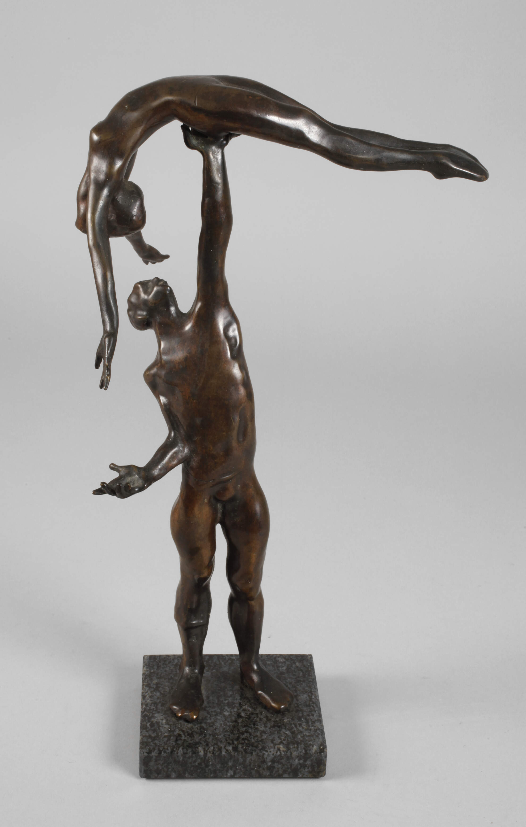 John Mills, Hebefigur