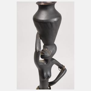 Hagenauer Wasserträgerin