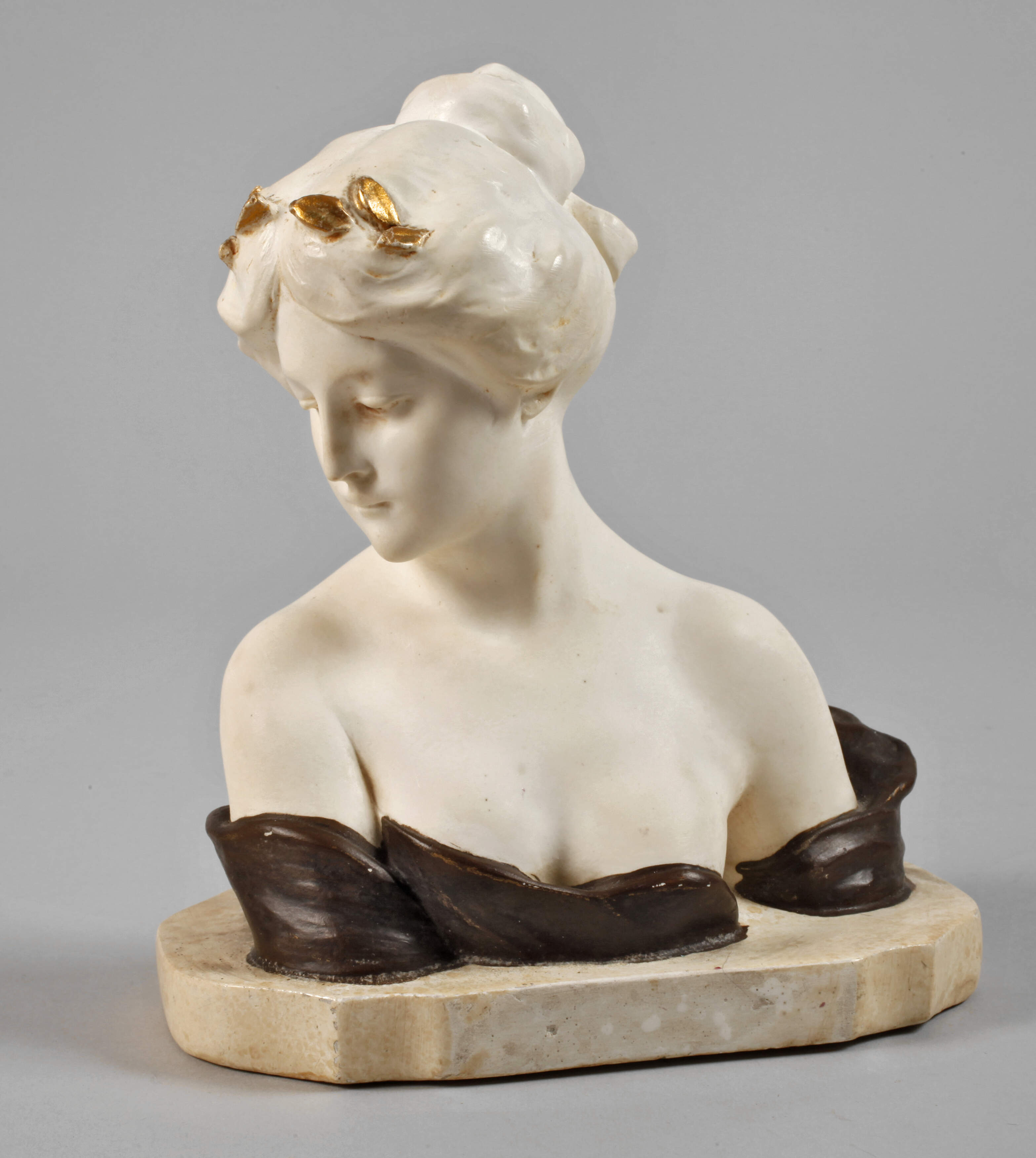 Büste einer Jugendstilschönheit