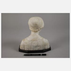 Leonie Böhm-Hennes, Damenbüste