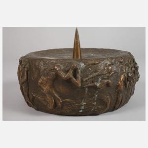 Altarleuchter mit Relief