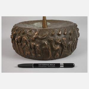 Altarleuchter mit Relief