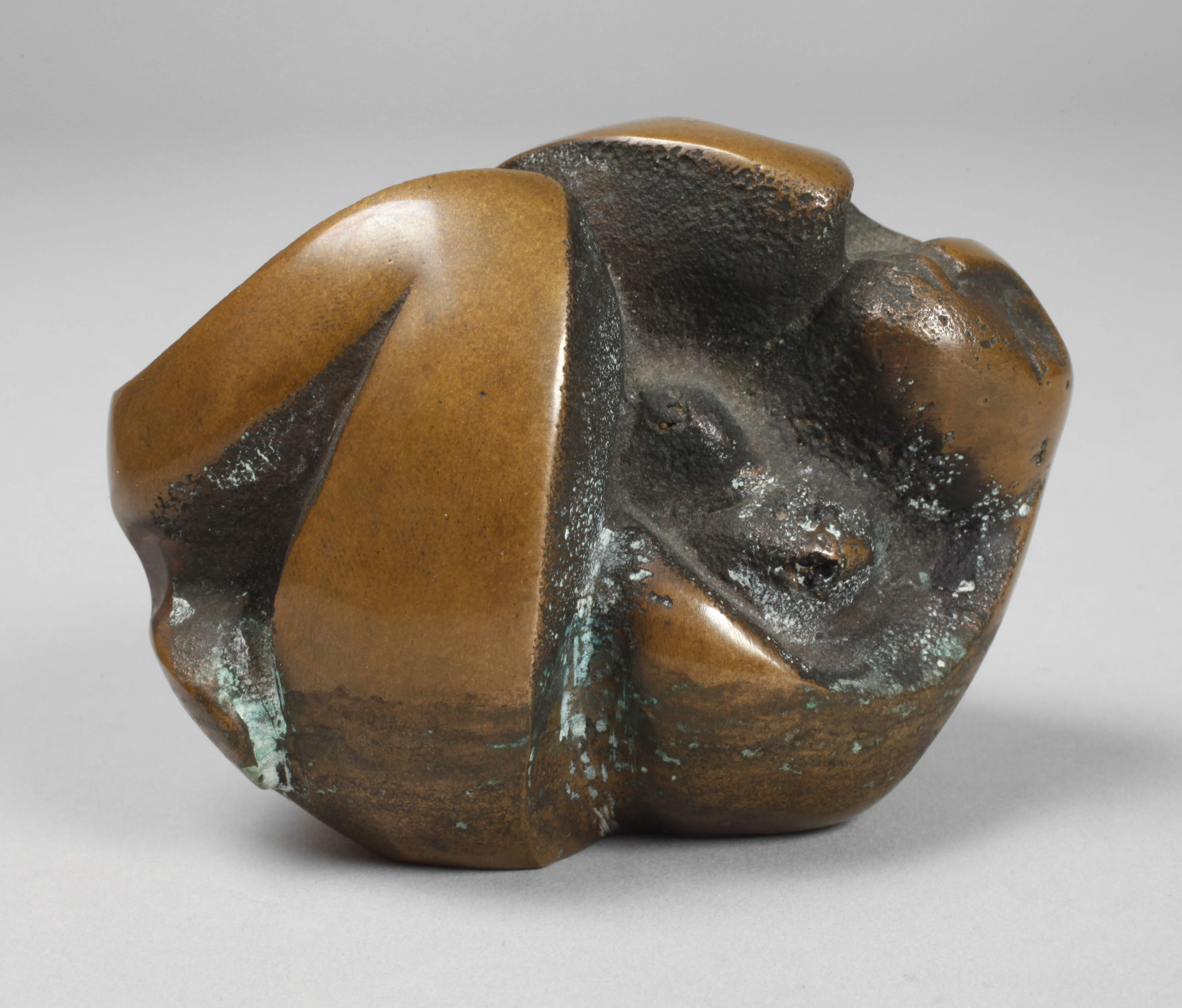 Miniatur kubistischer weiblicher Akt