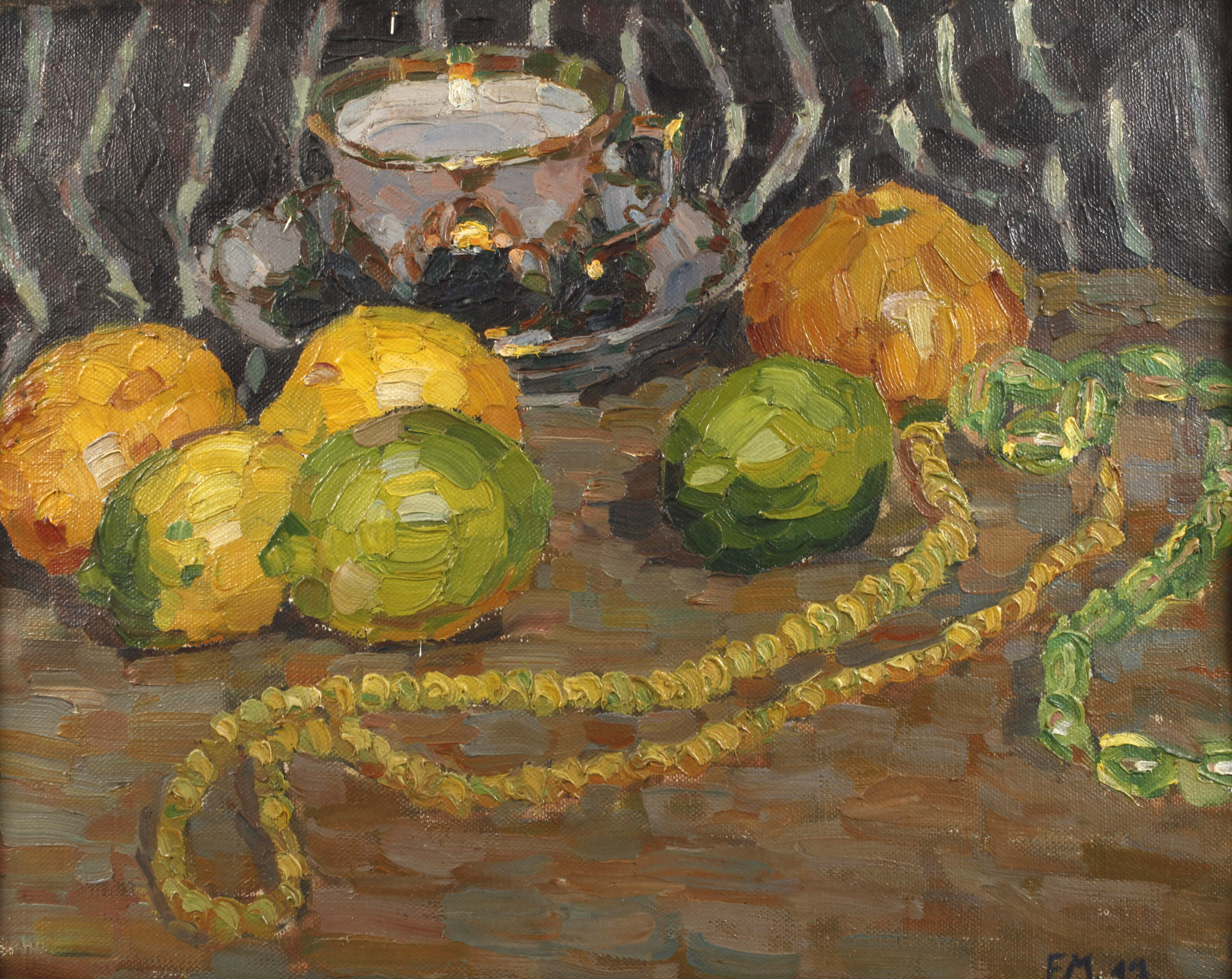 Stillleben mit Zitronen und Perlenkette